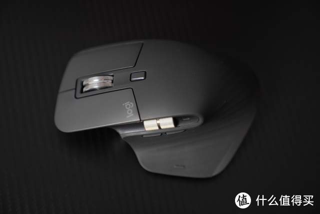 罗技MX智能键鼠新装备：一套旗舰装备，一种全新体验