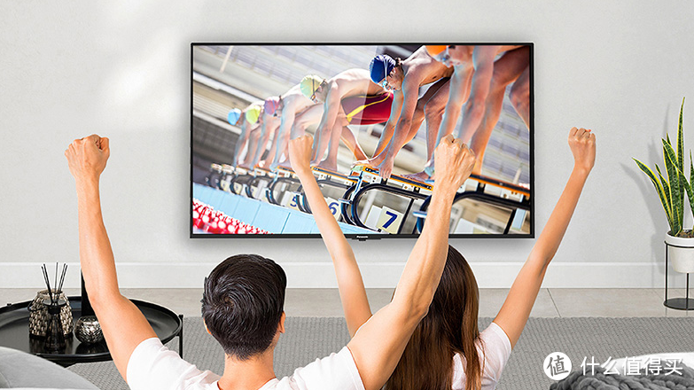 2021年买电视该怎么选？看了这些，搞明白电视品牌之间的差别
