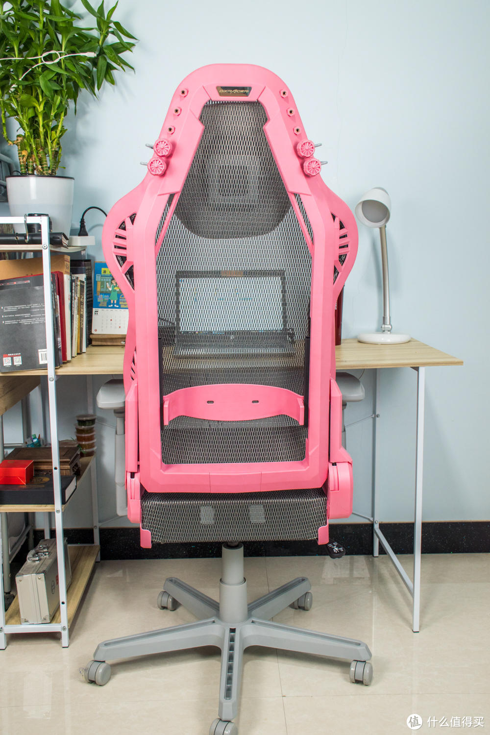 并不只追求颜值-迪锐克斯 AIR电竞网椅 人体工学椅女神款