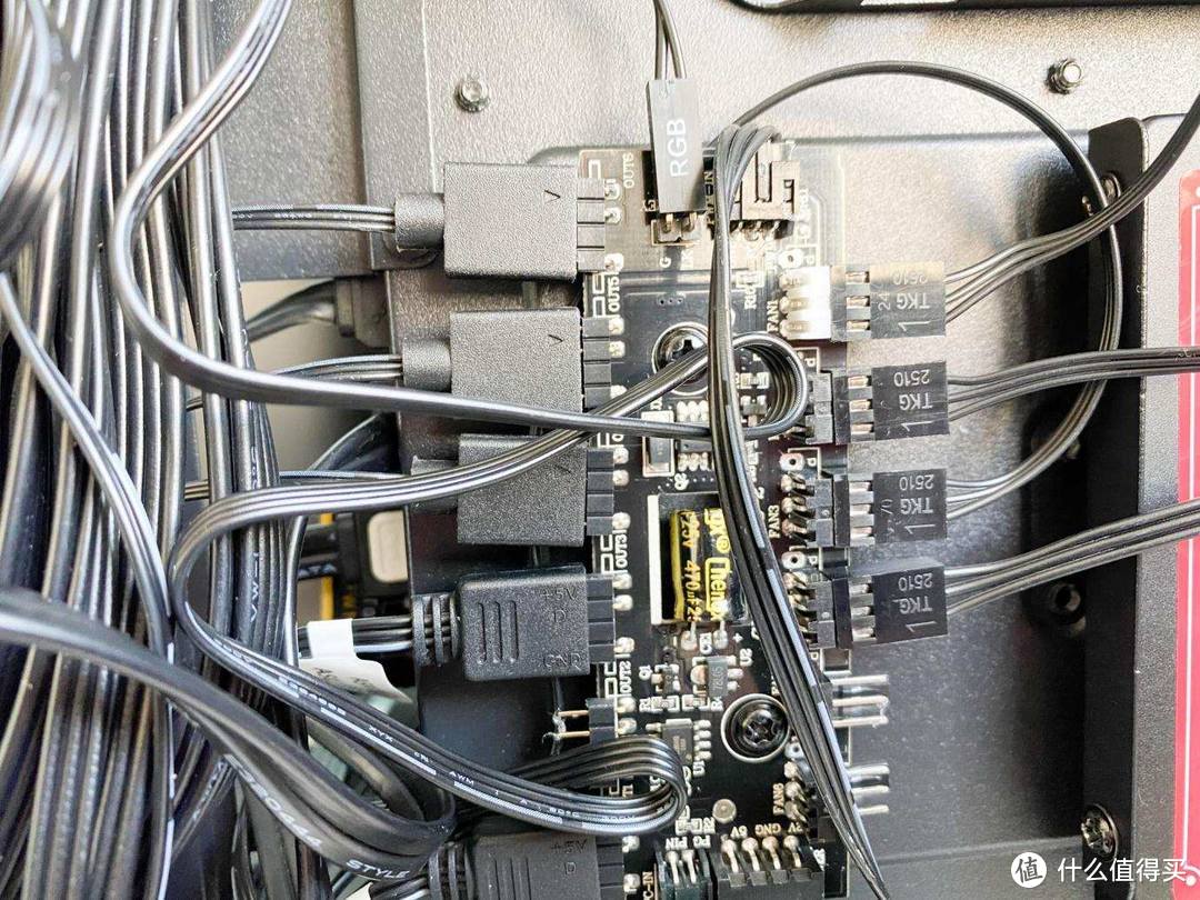 装电脑风扇怎样才算漂亮？看看九州风神魔影CF120Plus