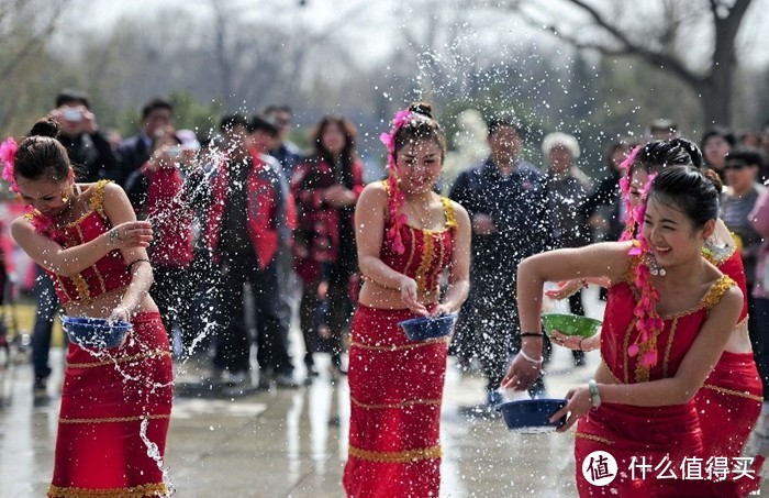 疫情在家无聊，提前把4月的傣族泼水节安排在行程里