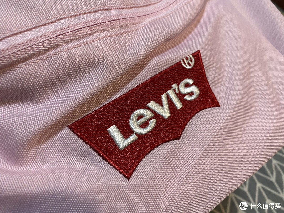 超值99元的Levi's米奇联名款儿童书包