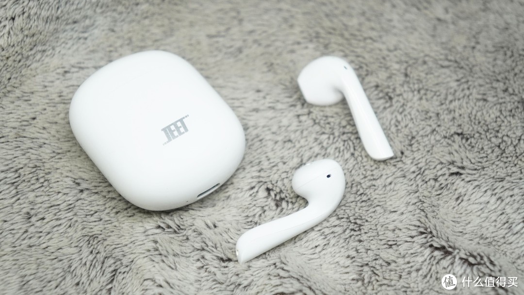 知道华强北版的AirPods Pro吧？同芯片的半入式耳机JEET ONE开箱