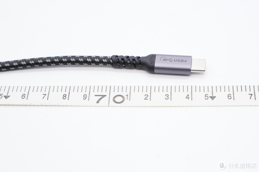拆解报告：Coaxial同轴科技USB4数据线