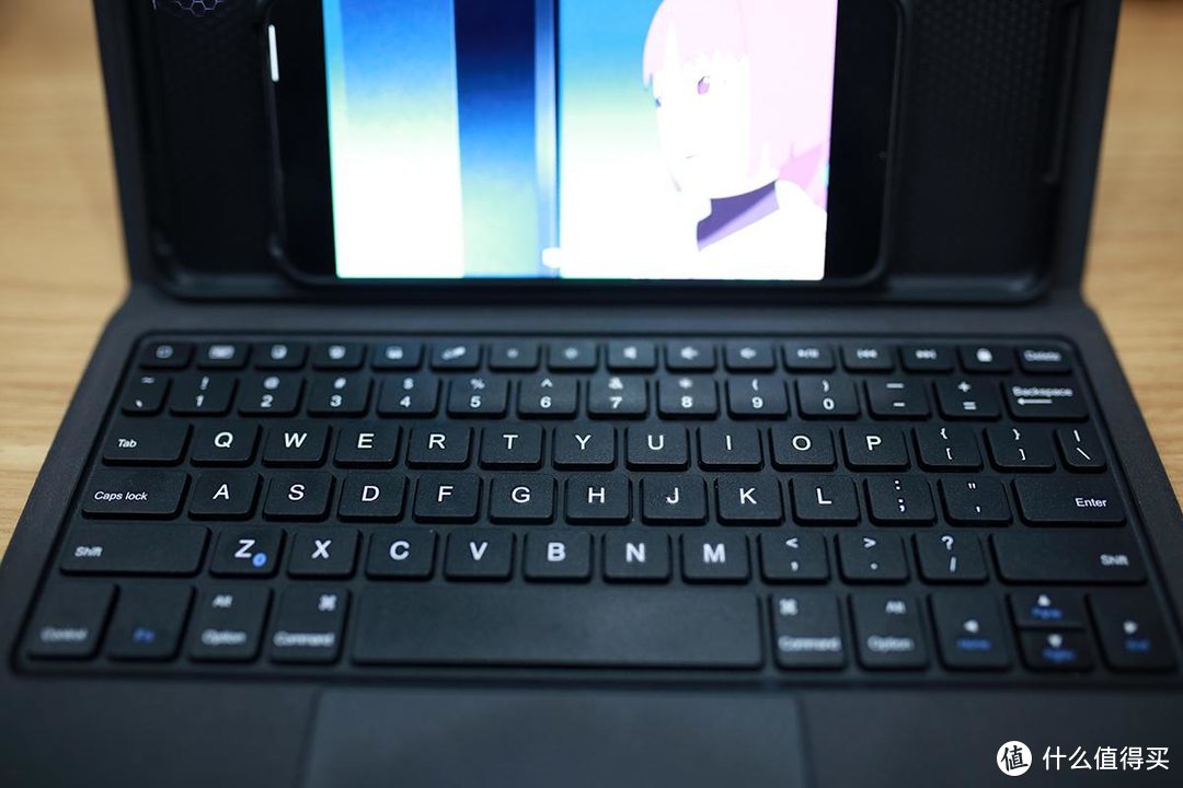 让iPad获得新生，一体式SMORSS键盘保护套装的体验