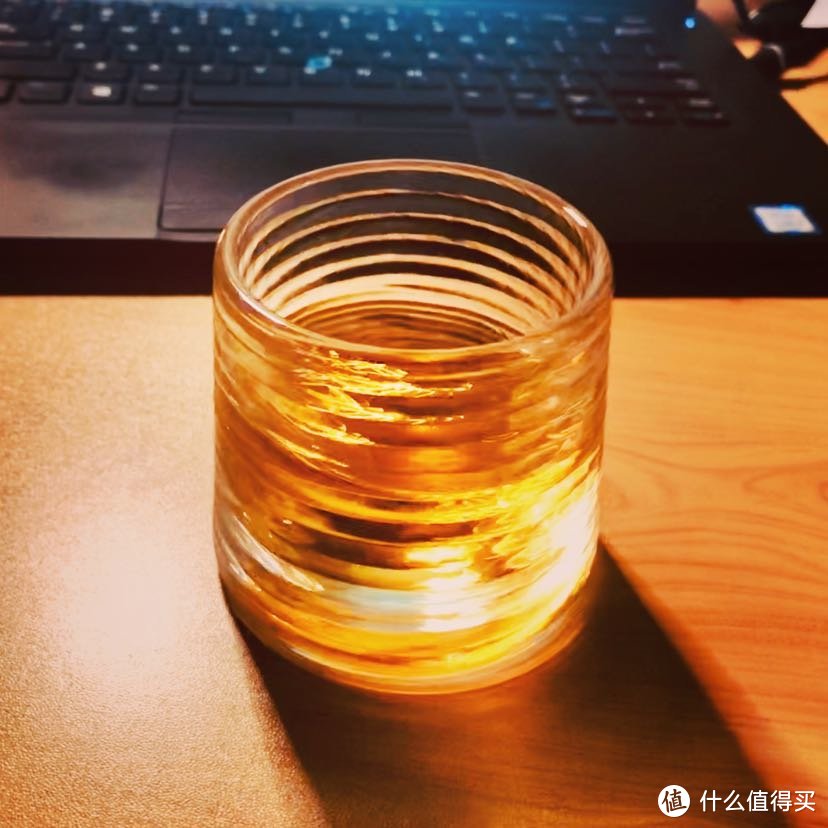 葡萄美酒夜光杯，且来听我吹一吹