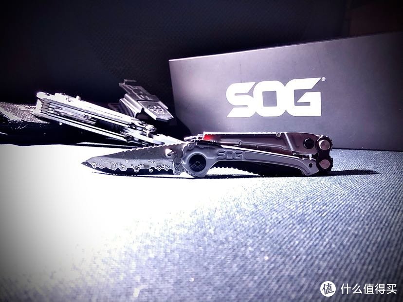 大马士革钢全新进化——SOG RC1001BX多功能钳