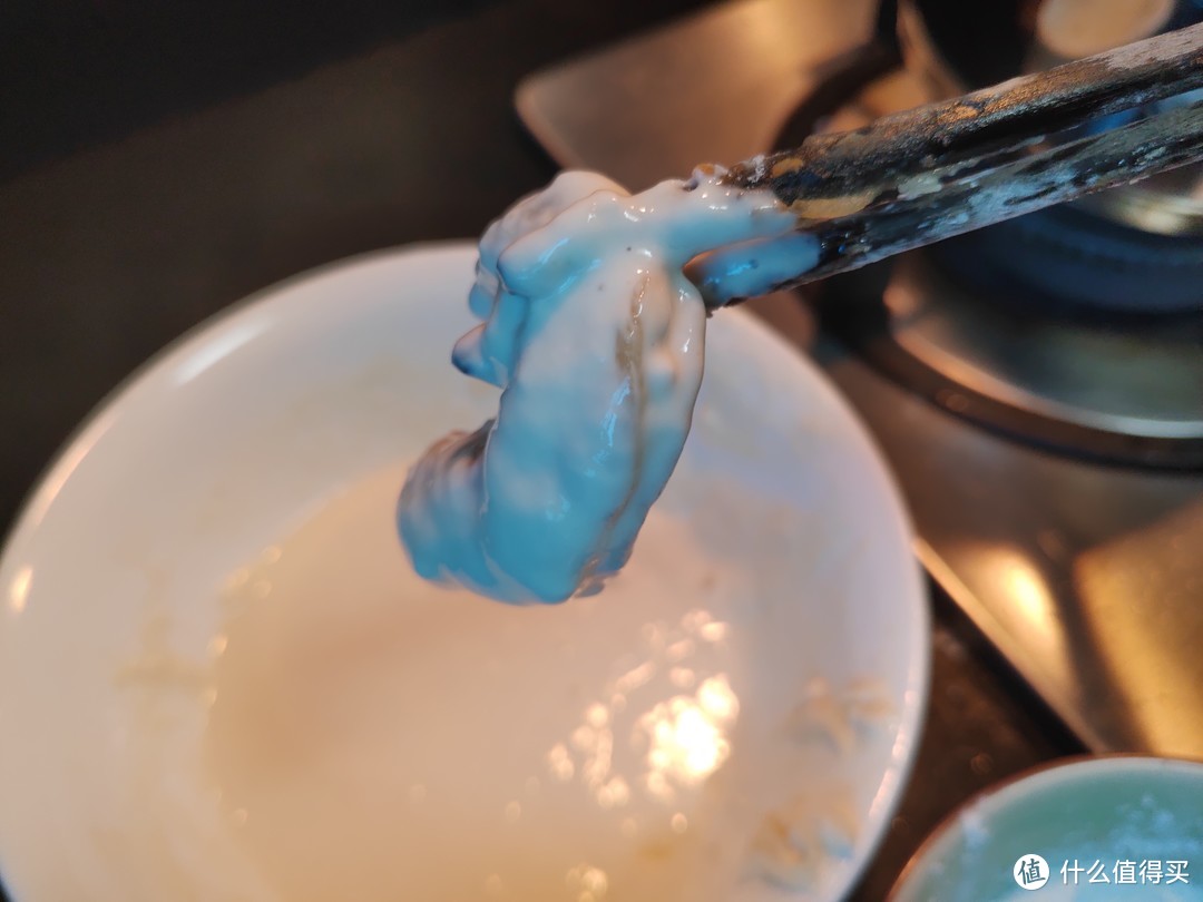 大虾仁的另一种吃法，裹面油炸。