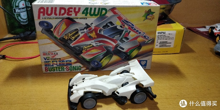 动漫《四驱兄弟》中的强棒音速,国产名字非凡超音,原轮毂轮胎坏了