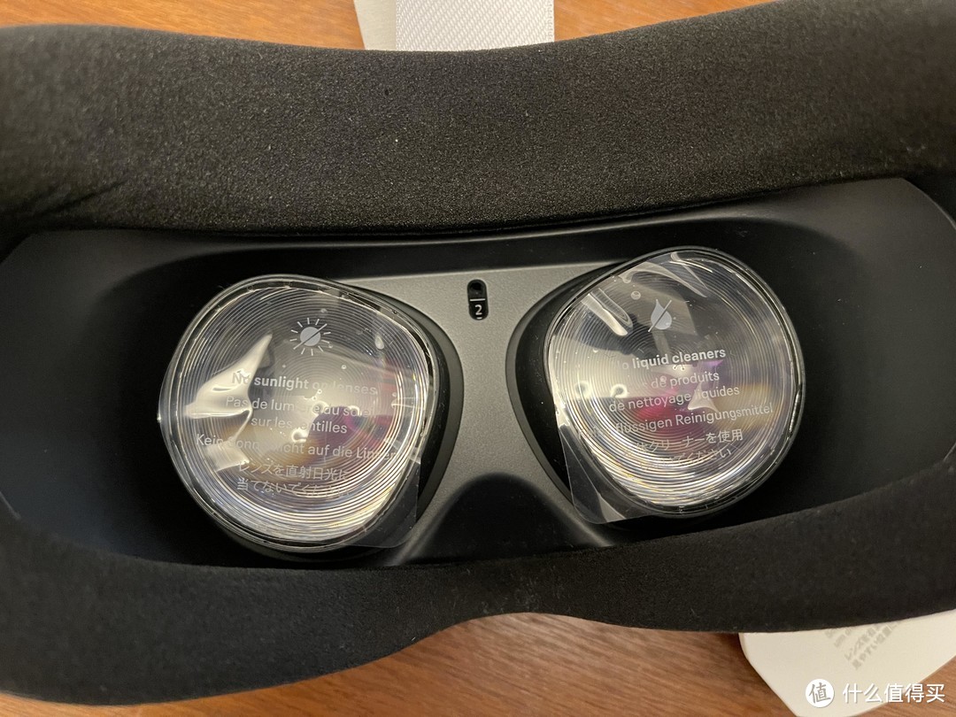 我的第一款专属VR设备，oculus QUEST2，简单体验
