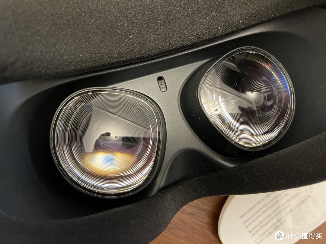 我的第一款专属VR设备，oculus QUEST2，简单体验