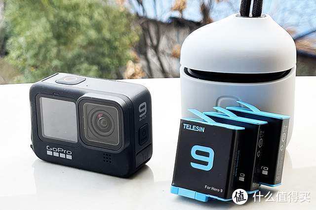 想爽玩GoPro9？试试泰迅AllinBox收纳式充电盒套装