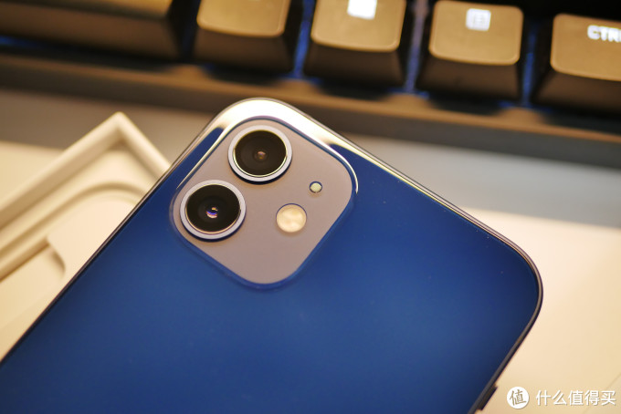 简单评测iphone12和它的小尾巴们扩展储存耳机转接线