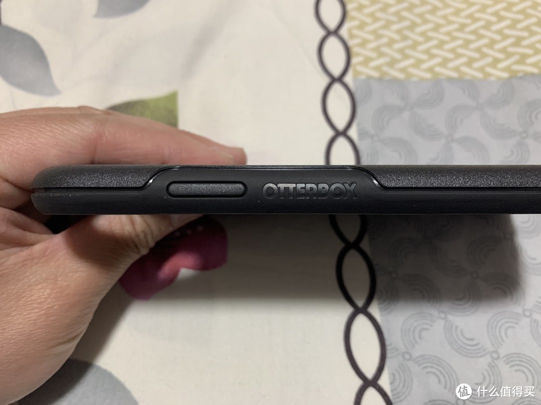 图书馆猿のOtterBox 苹果官配防摔抗震手机壳 包装瑕疵品 简单晒