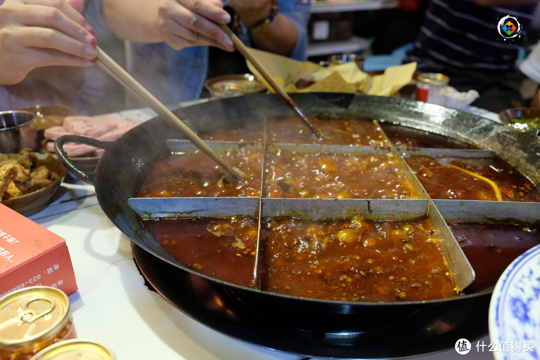 成都餐饮品牌入侵山城，被质疑不会做生意，重庆人真的输了吗？