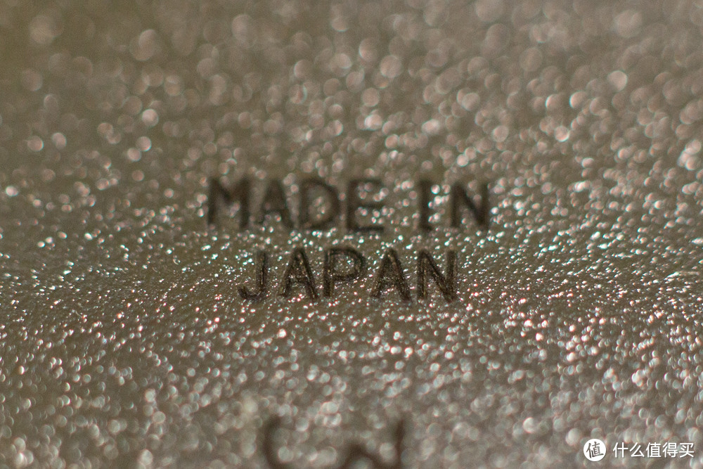 应该是激光打标，MADE IN JAPAN