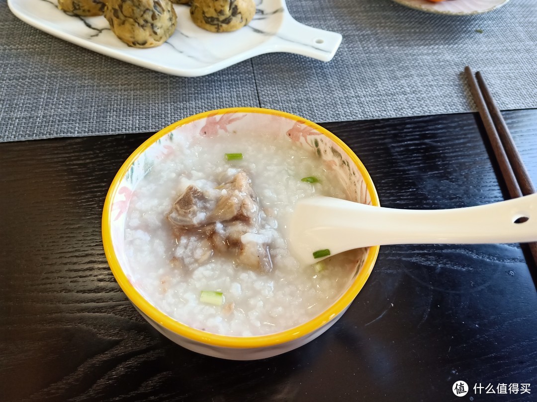 春节过后，我家早餐风格大变，样样都“刮油”，网友：这么讲究？