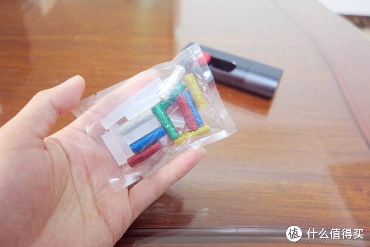 艺术品级居家实用工具 WOWSTICK锂电迷你热熔胶笔试用体验