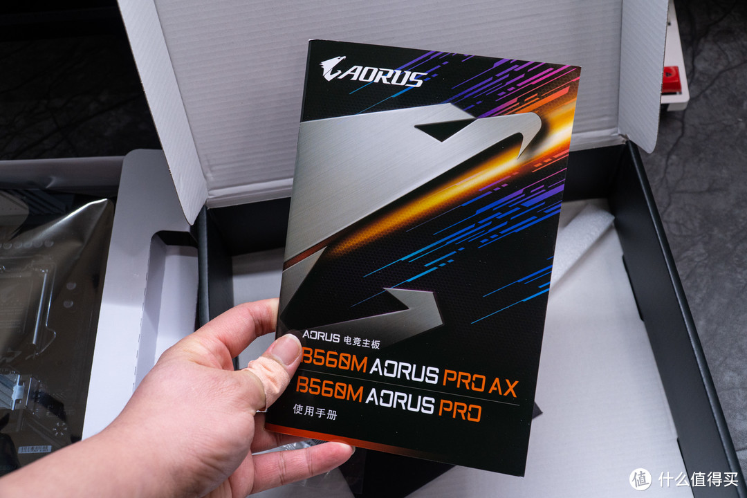 内存延时压到38ns！技嘉 B560M AORUS PRO AX 开箱简测