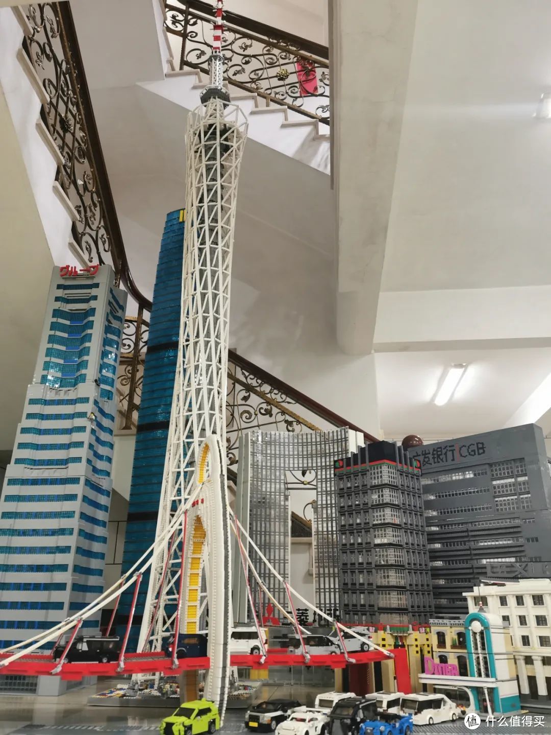用十万片乐高拼成的广州城市天际线！国内玩家创作的高四米MOC作品