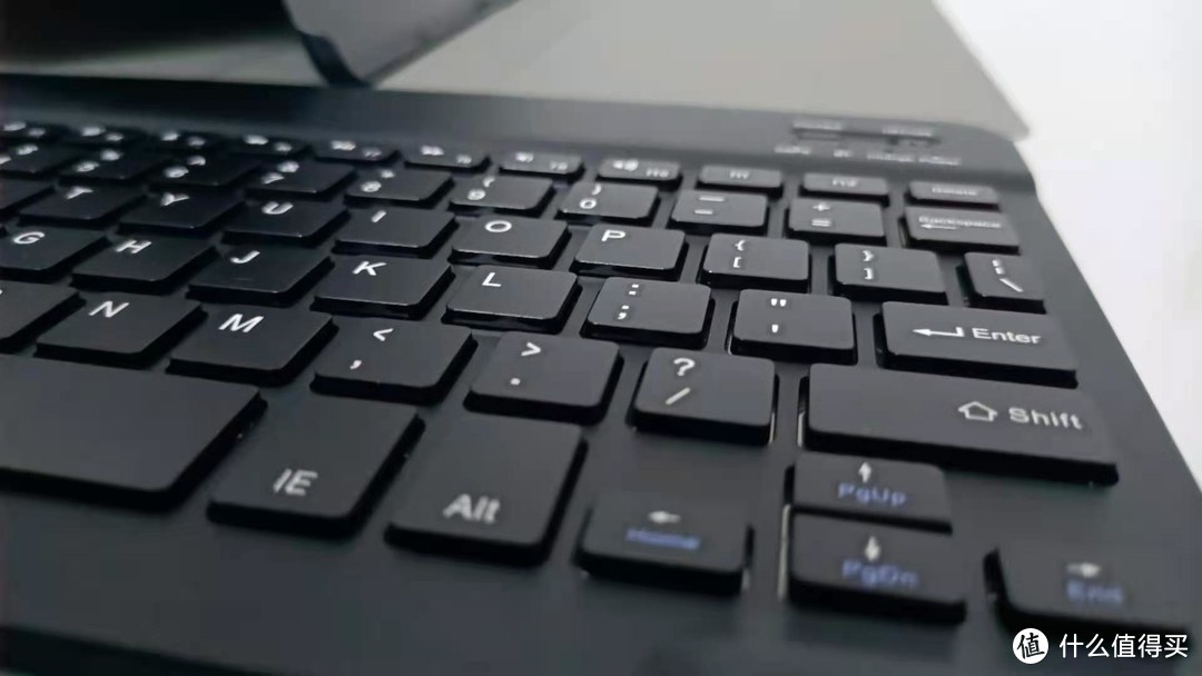 平板秒变生产力：三星tab S6平板键盘保护套，是否翻车？