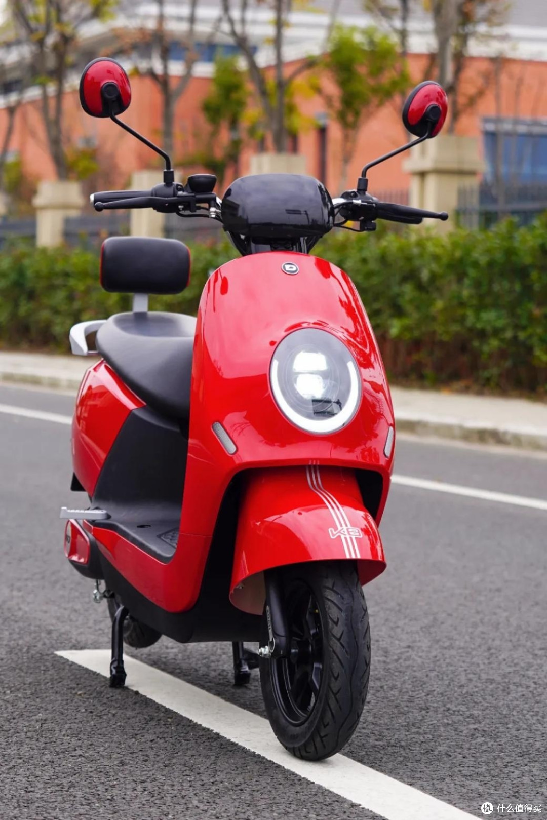 2021值得购买的电动车:浪姐同款小刀电动车k8