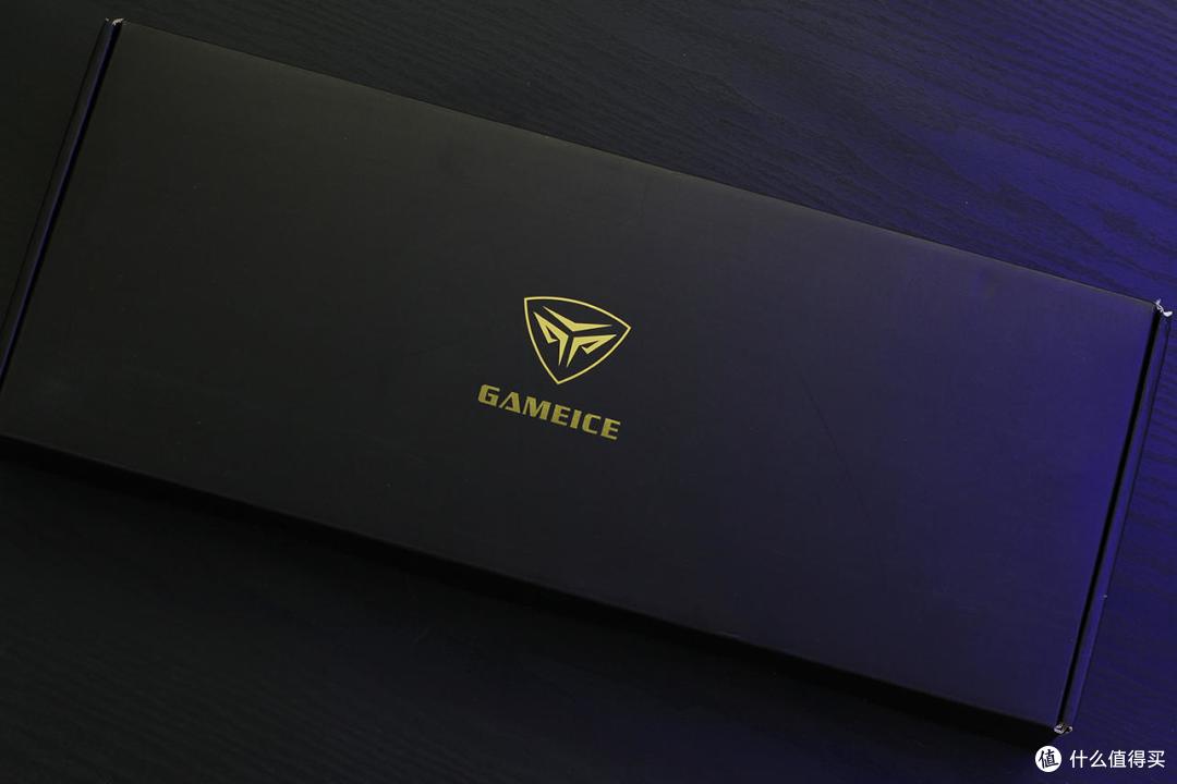 入门价但玩性高rgbpbt可换轴一个不少的超频三gikb801机械键盘