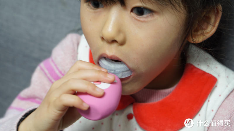 牙蜜蜜超声波儿童u型牙刷，爱护牙齿，可以换一种方式