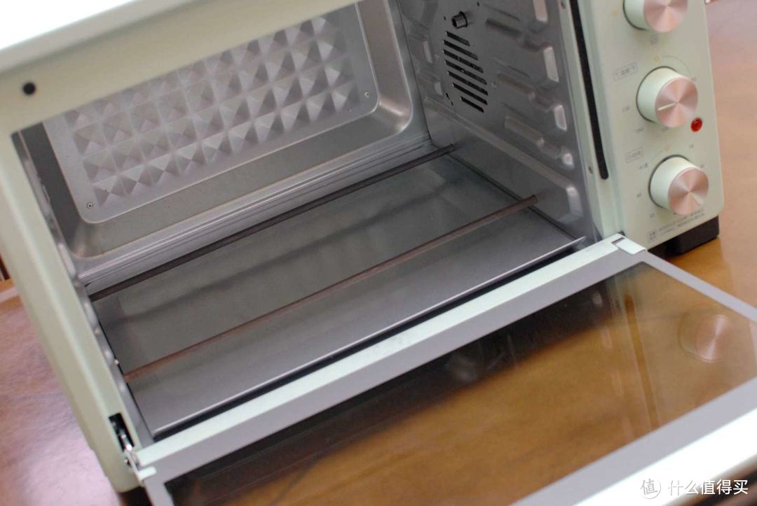 复古民宿风，颜值担当的美食神器：东芝电烤箱VD6350