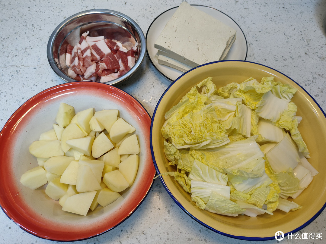 北方人最爱的大烩菜，学会两个小技巧，汤浓味香特解馋