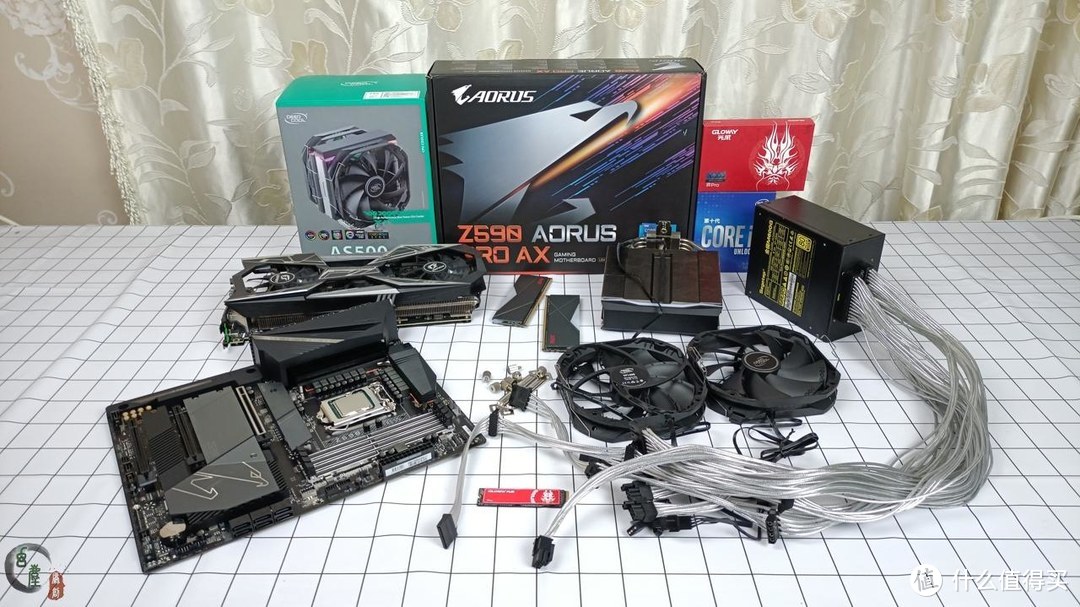 为11代酷睿而生，技嘉Z590小雕PRO主板装机，超频体验！海量的PCIe 4.0接口有些吓人