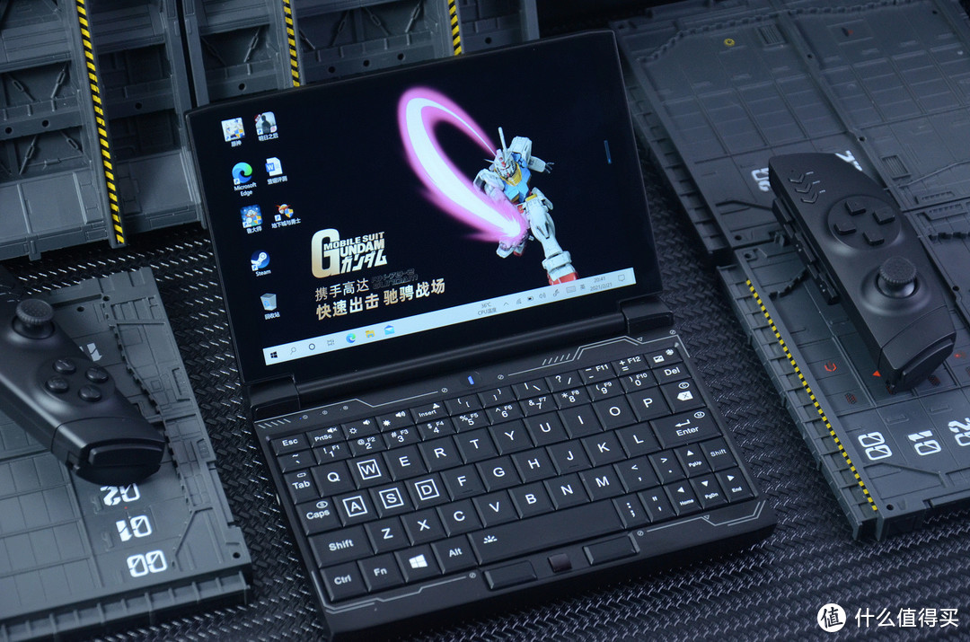 壹号本One-GX1 Pro迷你游戏本体验：7英寸屏，酷炫高达外观