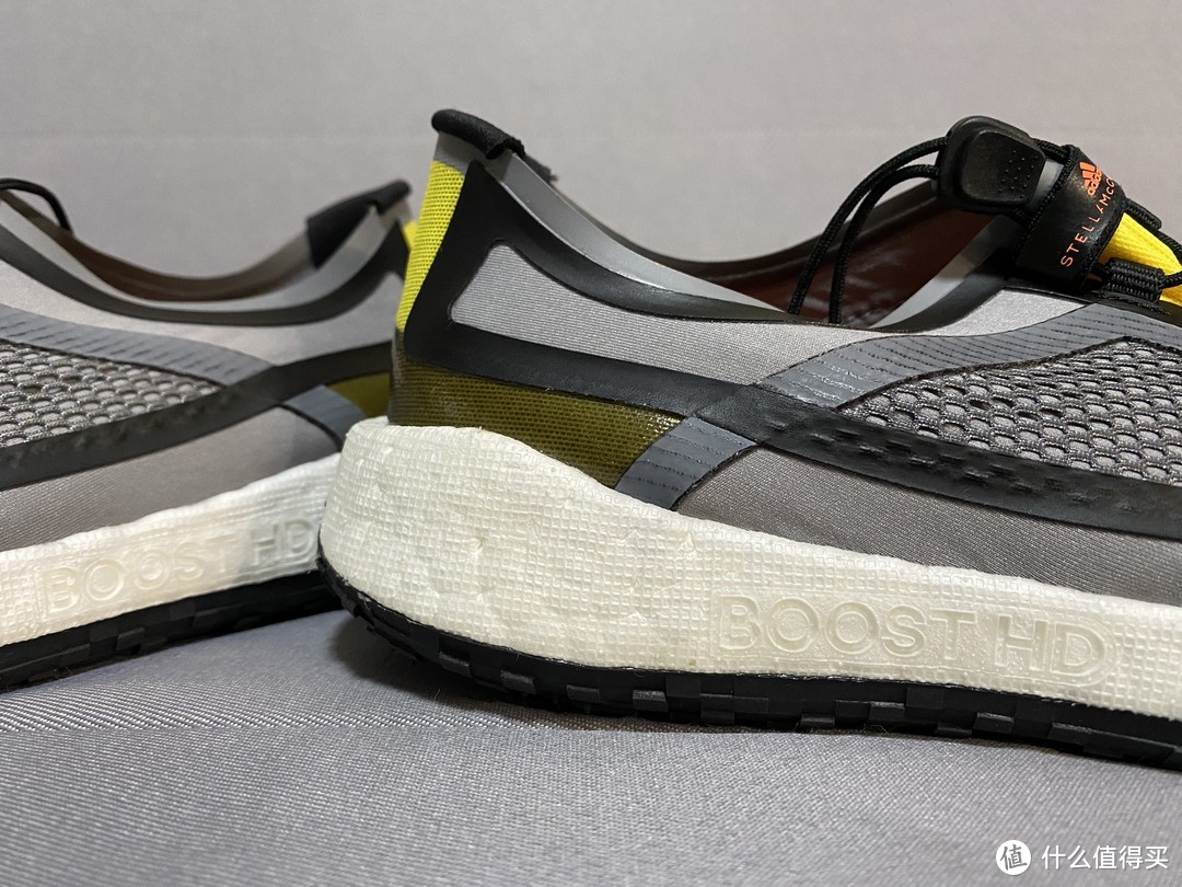 SMC操刀的adidas PulseBOOST HD