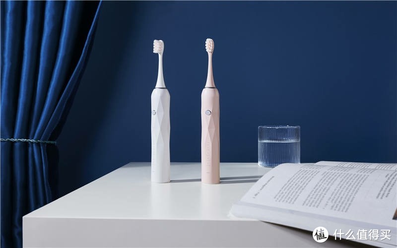 “不伤牙”新概念对抗暴力清洁，媲美千元的扉乐电动牙刷限量首发