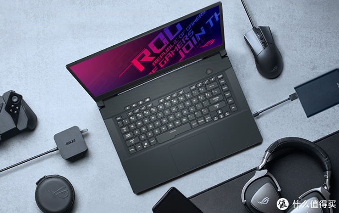 颜值和性能都是*级,值得信仰充值的 ROG 高品质旗舰游戏本