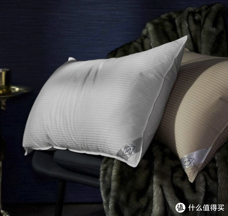 小米有品推出希尔顿联名款枕芯，美梦可期，五星酒店睡眠效果～