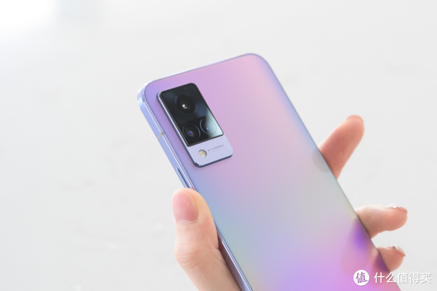 vivo S9首发评测：专注自拍的轻薄5G手机，有何独到之处