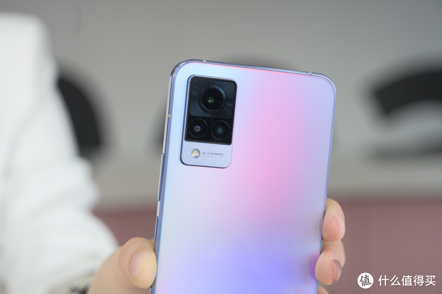 vivo S9首发评测：专注自拍的轻薄5G手机，有何独到之处