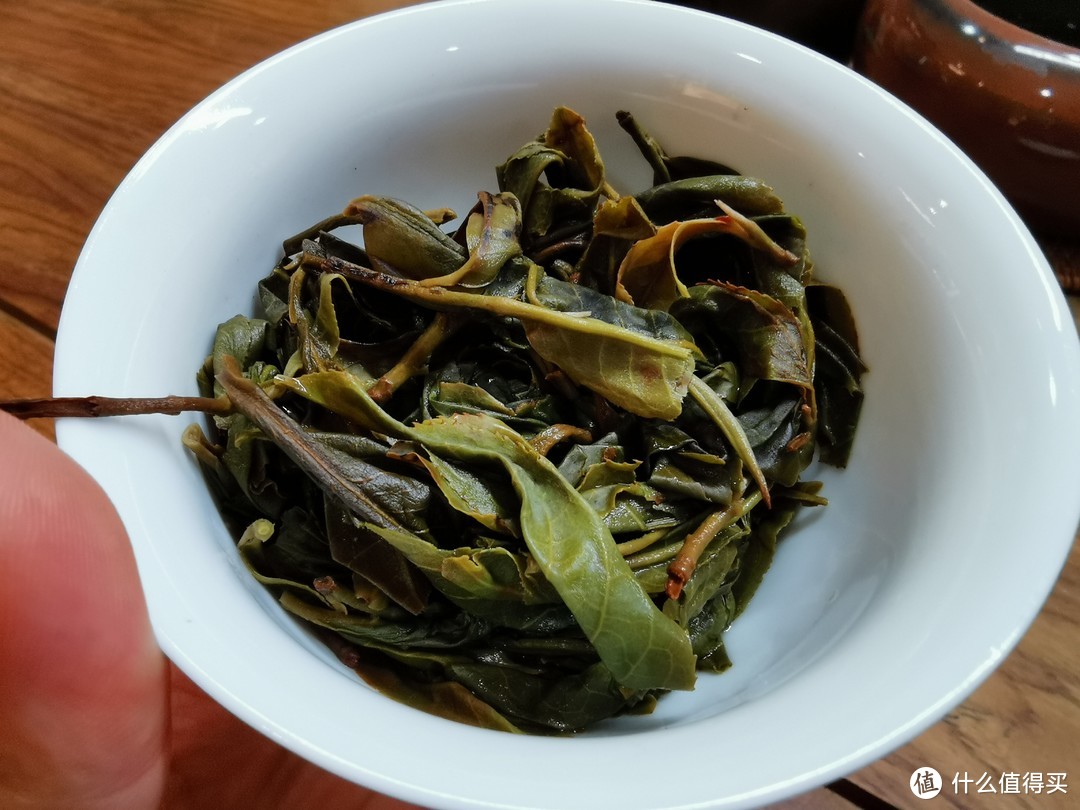 这是在店内品饮的一款“高端”茶王古树茶，定价每公斤3000+，口感不错