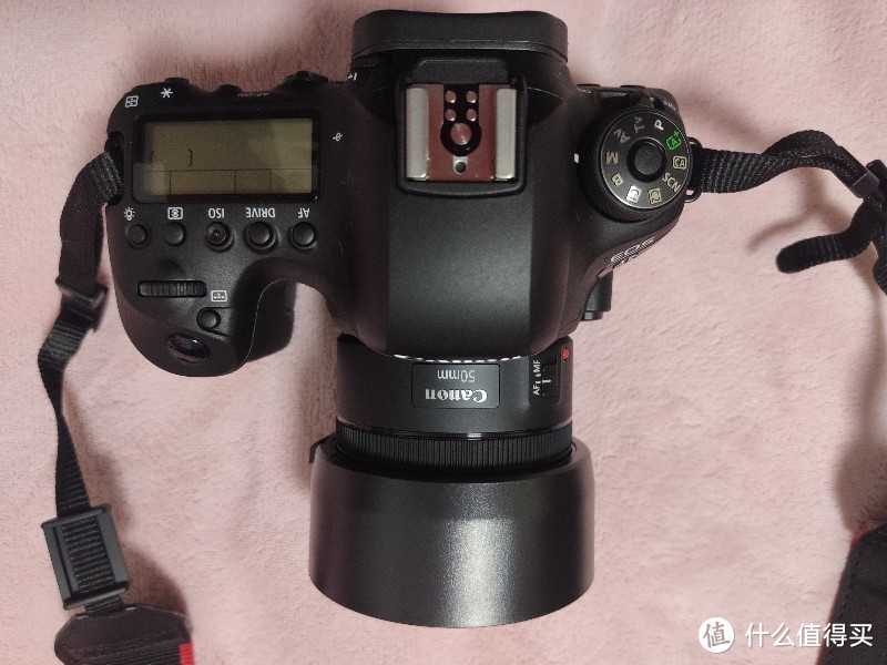 全画幅单反佳能6d2+佳能50mm小痰盂镜头+卡色uv镜+闪迪64g卡