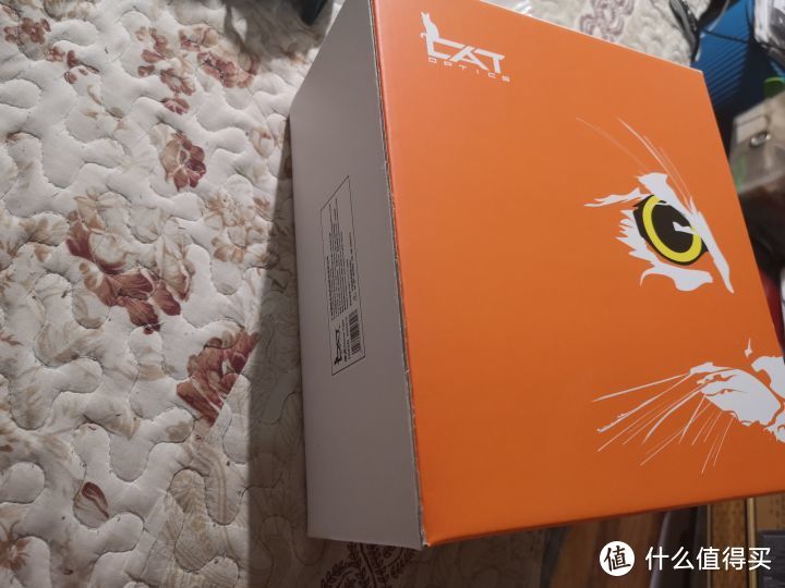 博冠波斯猫CAT 绣虎10x50 双筒望远镜开箱测评（158包邮送手机支架）