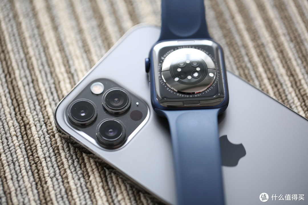 《到站秀》Apple Watch Series 6：拼齐  四件套的最后一环（评论有奖）