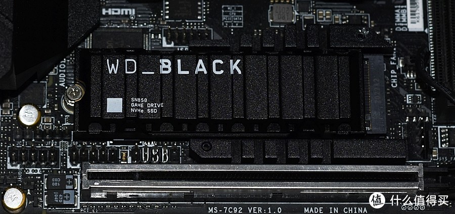 西部数据WD_BLACK SN850 1T NVMe SSD RGB版 让电脑随时随地起飞