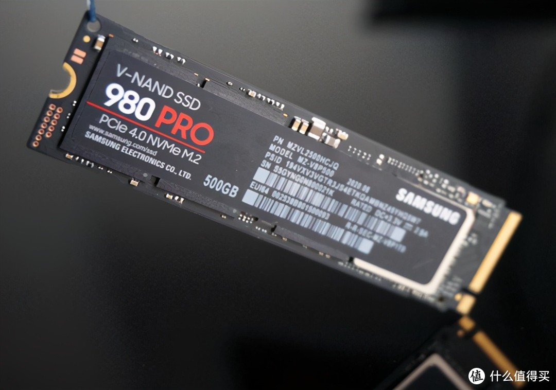 电脑提速新选择，再一次刷新历史！消费级PCIe4.0 SSD三星980 PRO 上手！