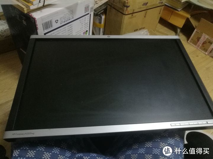 278包邮的22寸专业绘图旋转显示器开箱测评（HP Compaq LA2205wg）