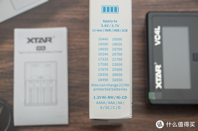 电池玩家的福音，全兼容大屏显四槽随充，XTAR VC4L智能充电器实测