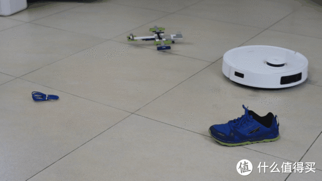 3D探测避障、3D户型图——全面升级的科沃斯地宝T9扫地机器人