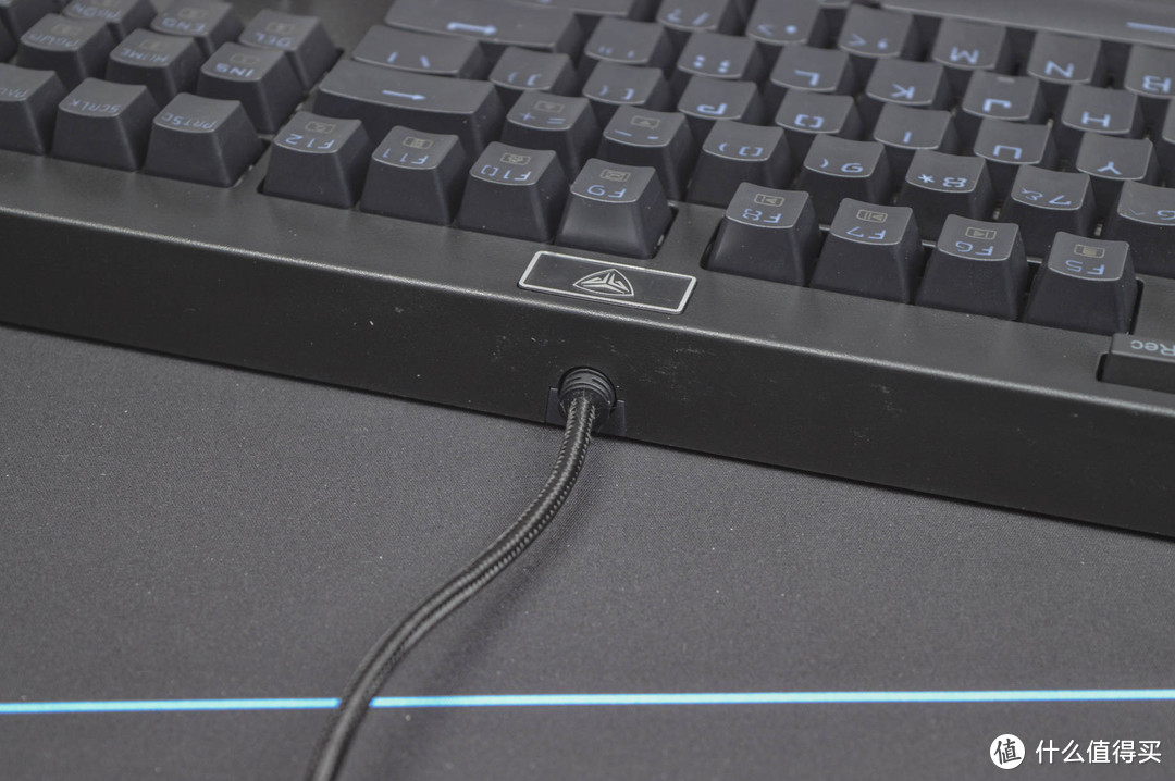 超频三GI801 RGB热插拔机械键盘上手体验