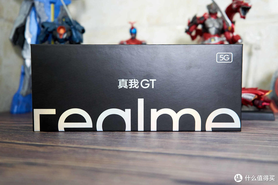 “敢越级”realme 再越级！真我GT直冲行业天花板