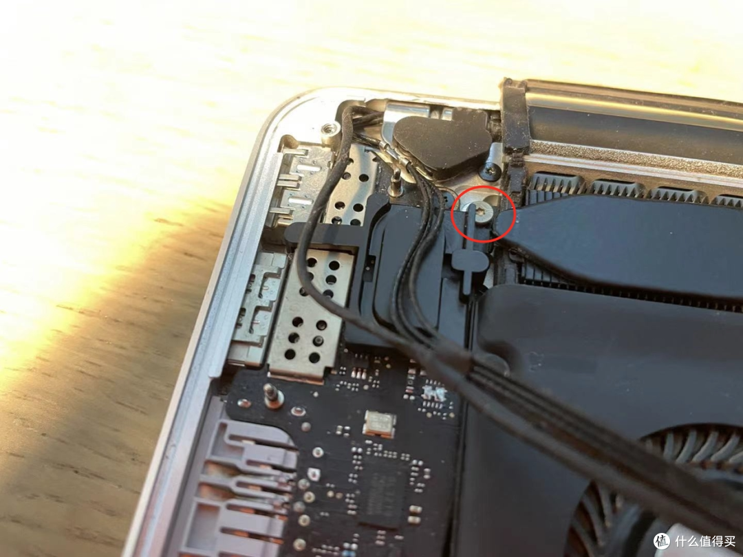 狂降30度 Macbook Pro终极散热改造 液金加d壳导热 笔记本电脑 什么值得买